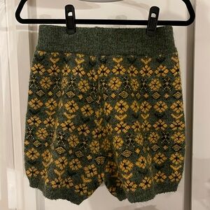 Knit bloomers